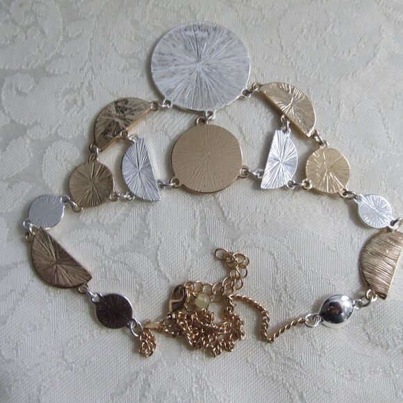 Avon Gold & Silver Tone Drop Link Necklace - Picture 6 of 6